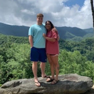 Meet your Posher, Stella